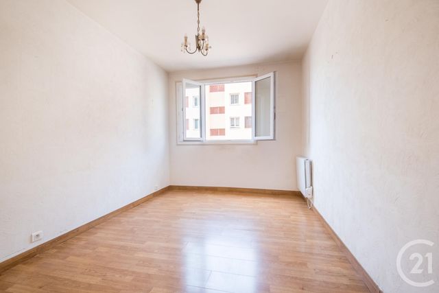 Appartement F3 à vendre - 3 pièces - 57.0 m2 - VILLEFRANCHE SUR MER - 06 - PROVENCE-ALPES-COTE-D-AZUR - Century 21 Lafage Transactions