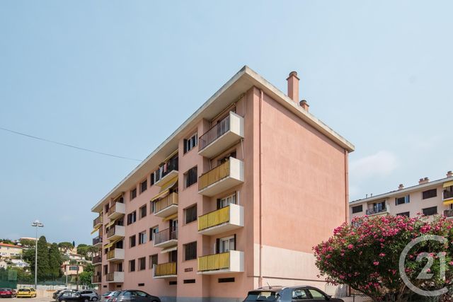 Appartement F3 à vendre - 3 pièces - 57.0 m2 - VILLEFRANCHE SUR MER - 06 - PROVENCE-ALPES-COTE-D-AZUR - Century 21 Lafage Transactions