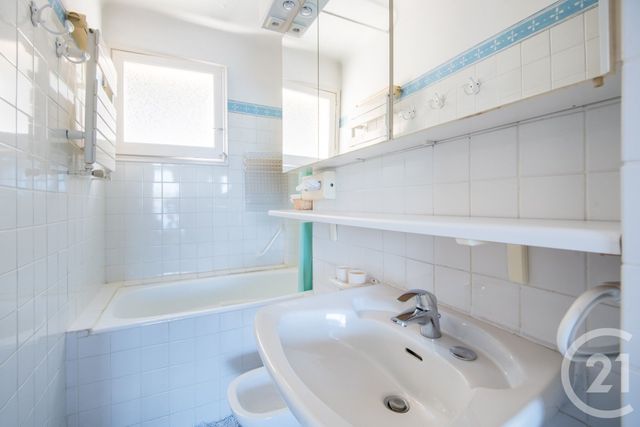 Appartement F2 à vendre - 2 pièces - 54.02 m2 - VILLEFRANCHE SUR MER - 06 - PROVENCE-ALPES-COTE-D-AZUR - Century 21 Lafage Transactions