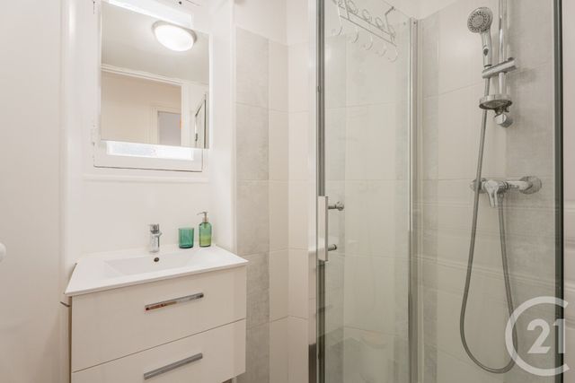 Appartement F3 à vendre - 3 pièces - 82.5 m2 - MENTON - 06 - PROVENCE-ALPES-COTE-D-AZUR - Century 21 Lafage Transactions