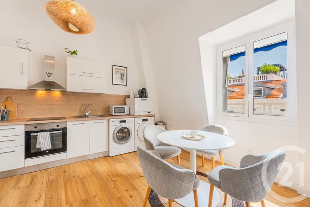 Appartement F3 à vendre - 3 pièces - 82.5 m2 - MENTON - 06 - PROVENCE-ALPES-COTE-D-AZUR - Century 21 Lafage Transactions