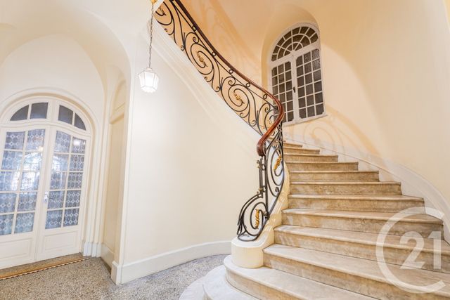 Appartement F3 à vendre - 3 pièces - 82.5 m2 - MENTON - 06 - PROVENCE-ALPES-COTE-D-AZUR - Century 21 Lafage Transactions