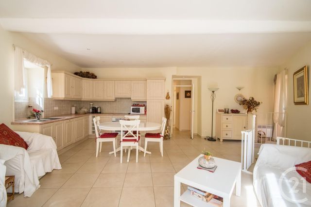 Appartement F4 à vendre - 4 pièces - 83.49 m2 - VILLEFRANCHE SUR MER - 06 - PROVENCE-ALPES-COTE-D-AZUR - Century 21 Lafage Transactions