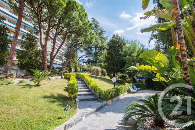 Appartement F2 à vendre - 2 pièces - 70.42 m2 - NICE - 06 - PROVENCE-ALPES-COTE-D-AZUR - Century 21 Lafage Transactions