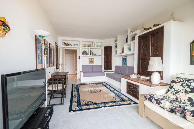 Appartement F2 à vendre - 2 pièces - 55.0 m2 - VILLEFRANCHE SUR MER - 06 - PROVENCE-ALPES-COTE-D-AZUR - Century 21 Lafage Transactions