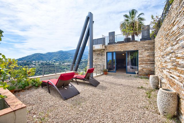 maison à vendre - 7 pièces - 335.0 m2 - MENTON - 06 - PROVENCE-ALPES-COTE-D-AZUR - Century 21 Lafage Transactions