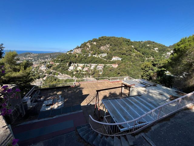 maison à vendre - 7 pièces - 243.0 m2 - VILLEFRANCHE SUR MER - 06 - PROVENCE-ALPES-COTE-D-AZUR - Century 21 Lafage Transactions