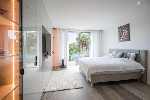 maison à vendre - 5 pièces - 256.0 m2 - ROQUEFORT LES PINS - 06 - PROVENCE-ALPES-COTE-D-AZUR - Century 21 Lafage Transactions