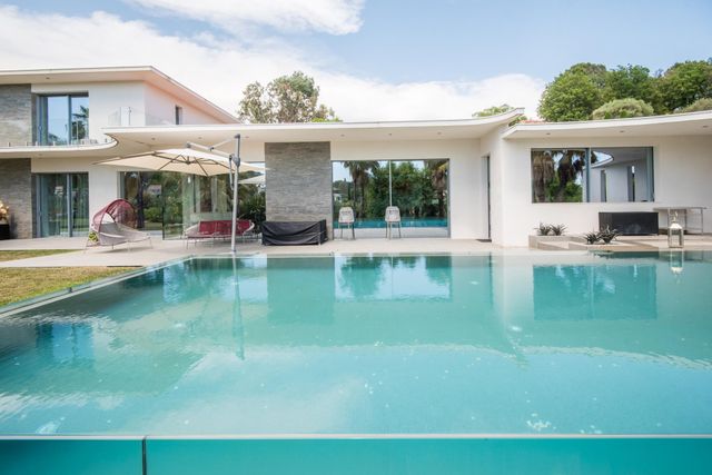 maison à vendre - 5 pièces - 256.0 m2 - ROQUEFORT LES PINS - 06 - PROVENCE-ALPES-COTE-D-AZUR - Century 21 Lafage Transactions