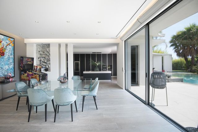 maison à vendre - 5 pièces - 256.0 m2 - ROQUEFORT LES PINS - 06 - PROVENCE-ALPES-COTE-D-AZUR - Century 21 Lafage Transactions