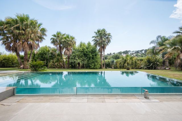 maison à vendre - 5 pièces - 256.0 m2 - ROQUEFORT LES PINS - 06 - PROVENCE-ALPES-COTE-D-AZUR - Century 21 Lafage Transactions