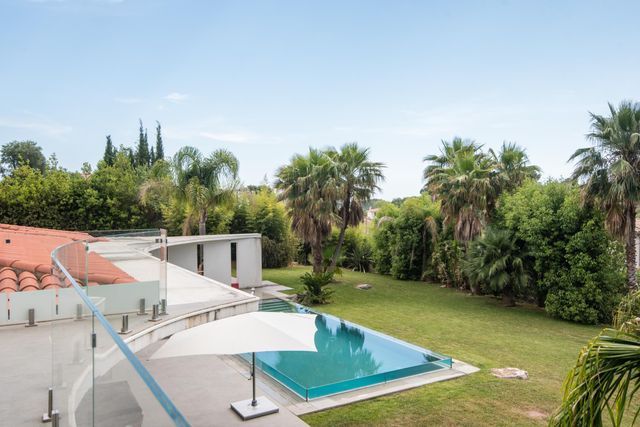 maison à vendre - 5 pièces - 256.0 m2 - ROQUEFORT LES PINS - 06 - PROVENCE-ALPES-COTE-D-AZUR - Century 21 Lafage Transactions