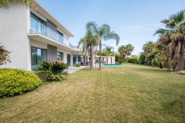 maison à vendre - 5 pièces - 256.0 m2 - ROQUEFORT LES PINS - 06 - PROVENCE-ALPES-COTE-D-AZUR - Century 21 Lafage Transactions